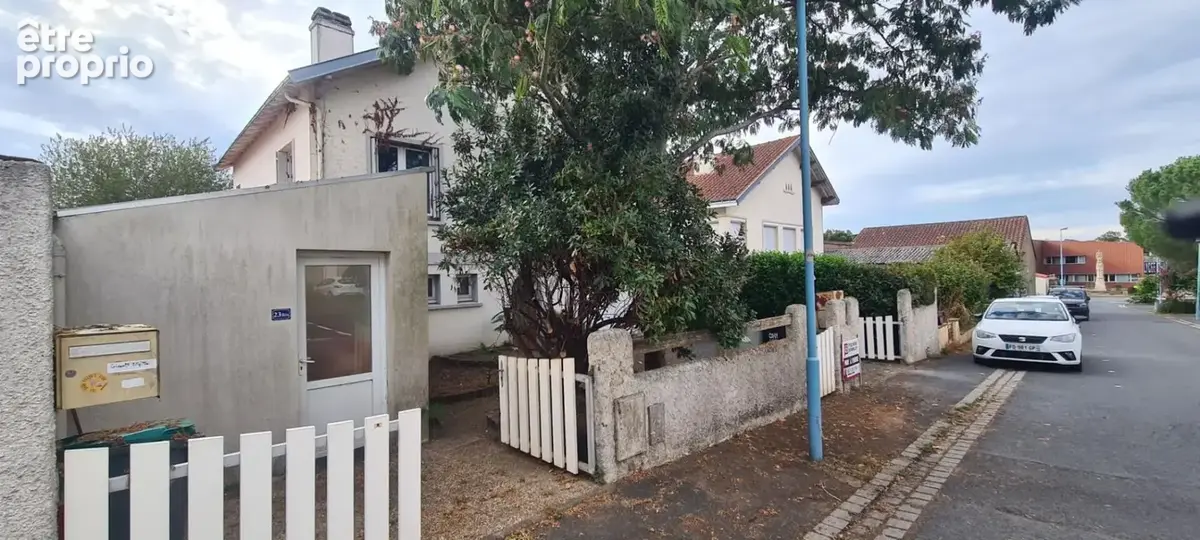 Maison Gorges Centre 8 P . 4 Chs . 174.34 M² . T 575 M² . Garage . Cave . Balcon - photo 14