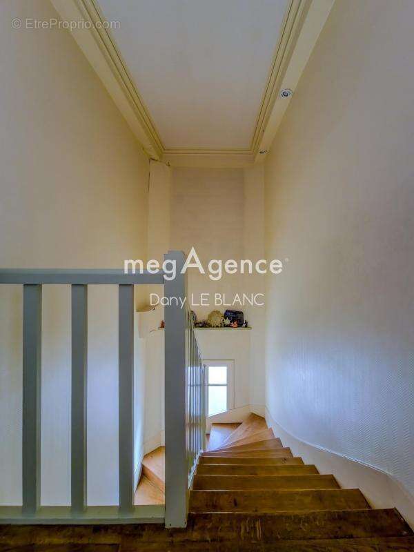 Maison à MAINVILLIERS