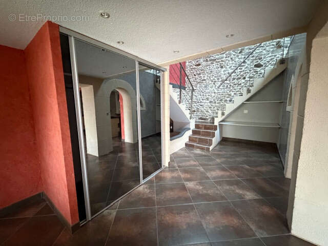 Maison à COMBRONDE