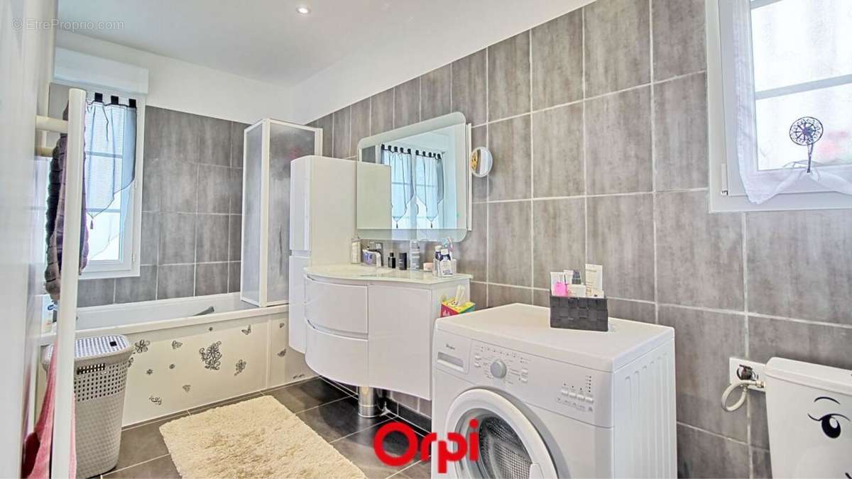 Maison à GRANDVILLERS-AUX-BOIS