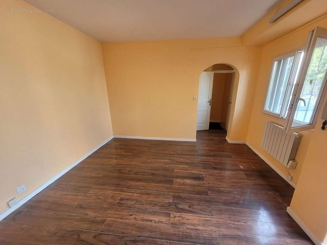 Appartement à LE BOURGET