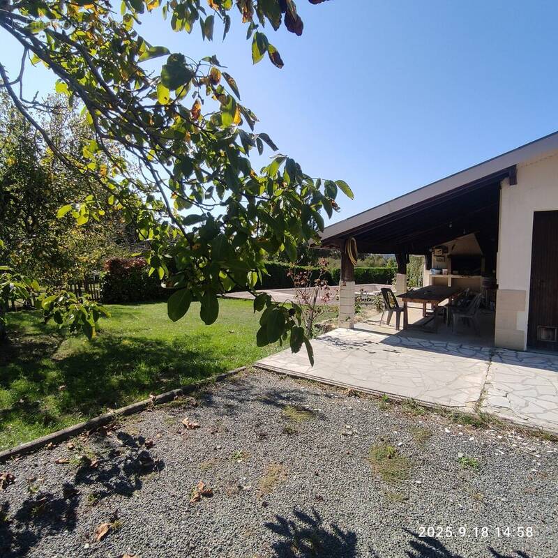 Maison à BEYCHAC-ET-CAILLAU