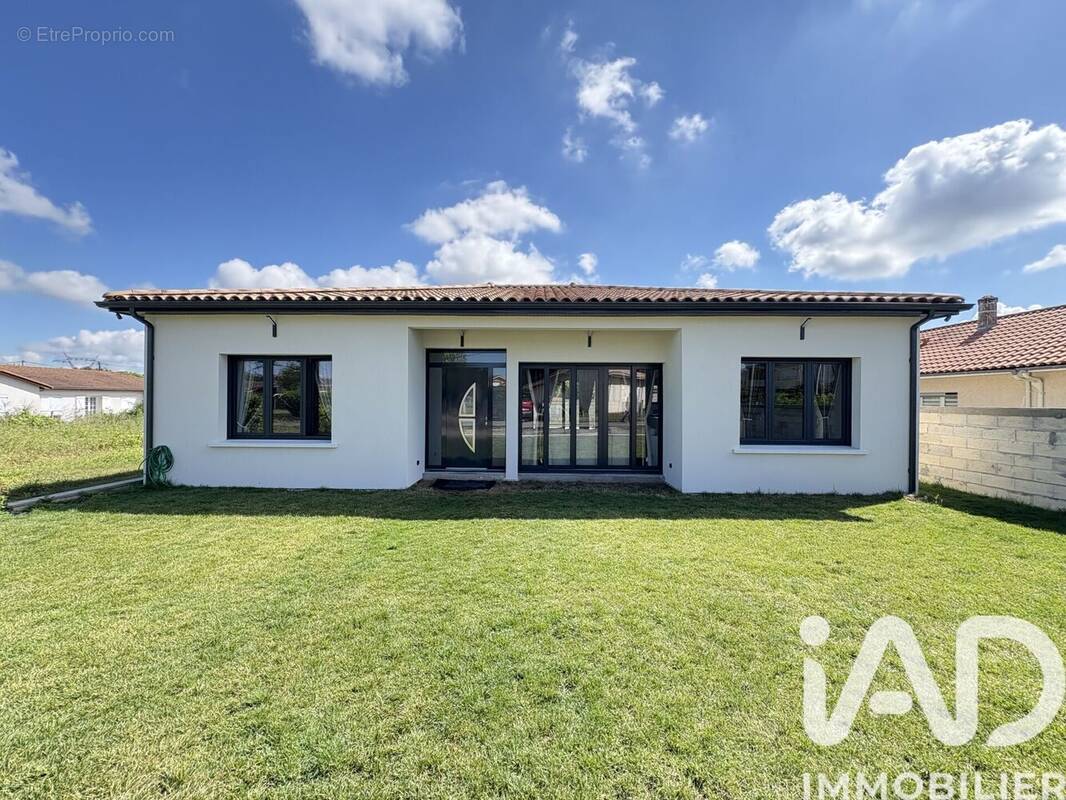 Photo 1 - Maison à AMBARES-ET-LAGRAVE