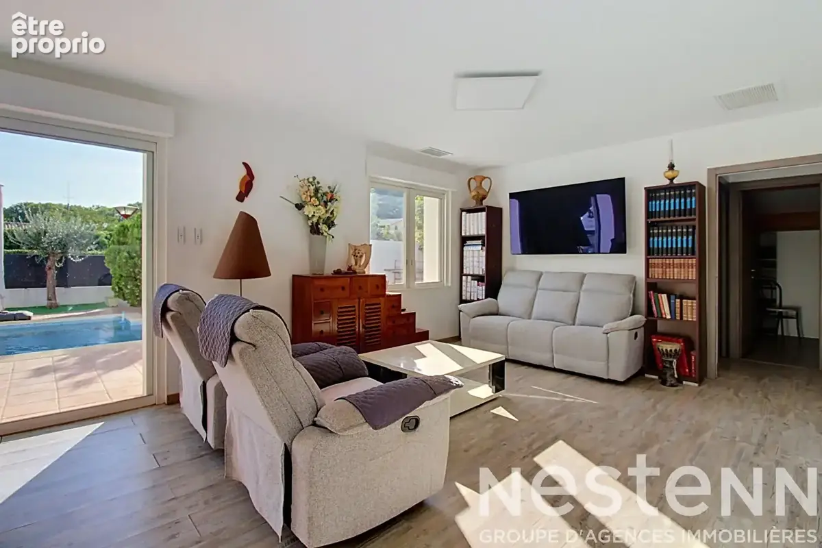 A VENDRE - Maison 70 m² , 2 chambres, piscine , garage , grand terrain idéal camping  car . - photo 18