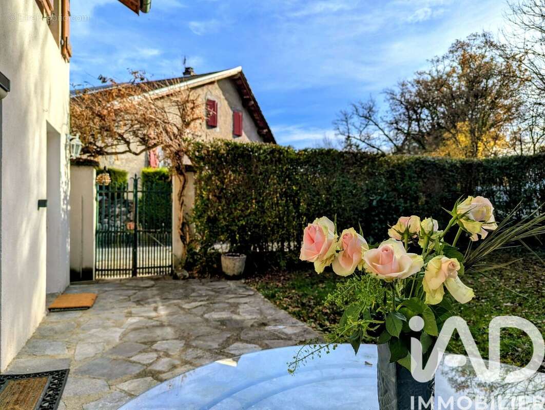 Photo 3 - Maison à PERS-JUSSY