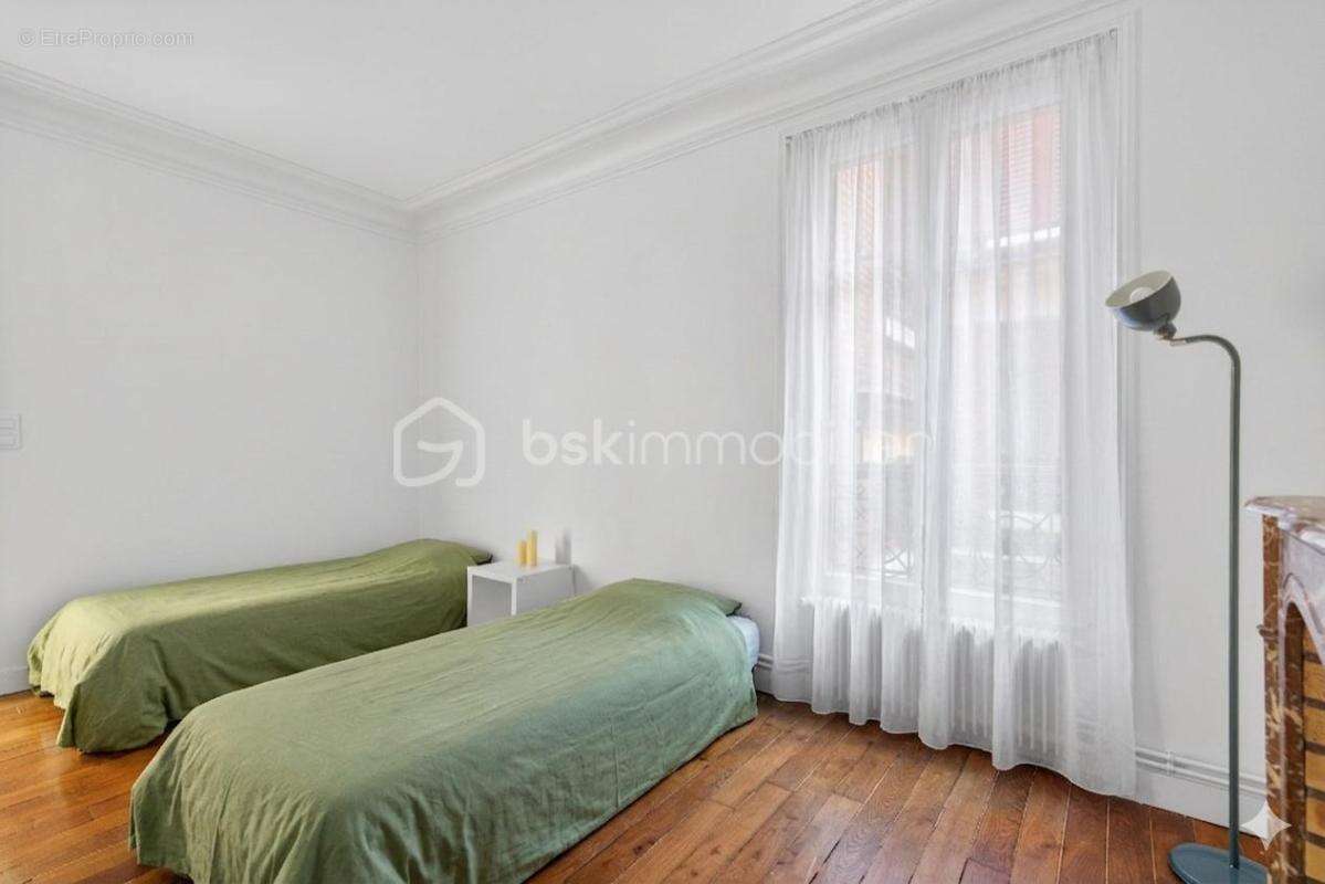 Appartement parisien 3 pièces - photo 7