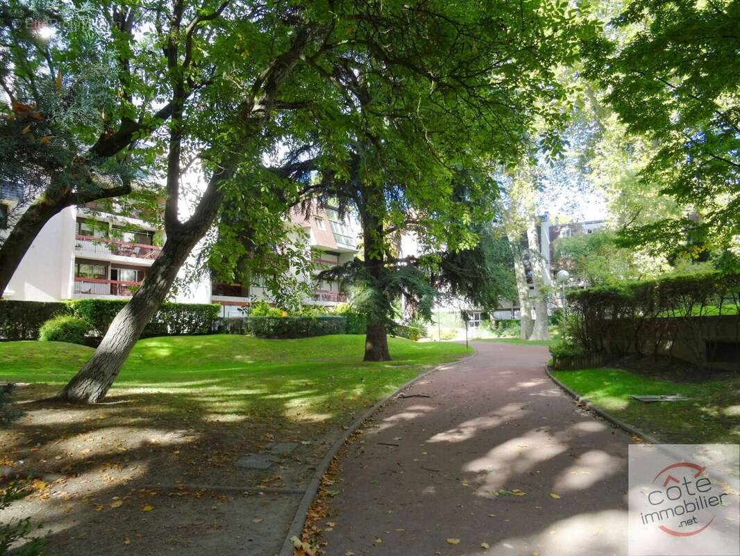 Appartement à SAINT-MAUR-DES-FOSSES