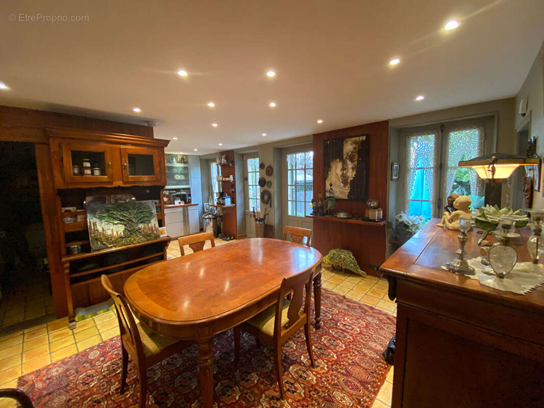 Maison à MONTFORT-L'AMAURY