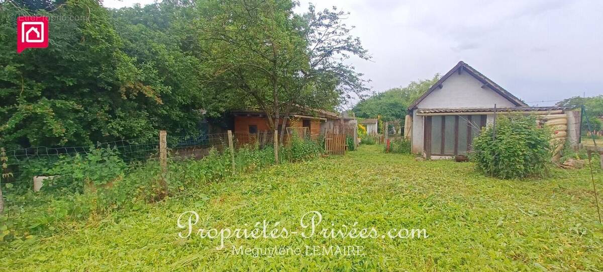 Maison à MARCILLY-LA-CAMPAGNE