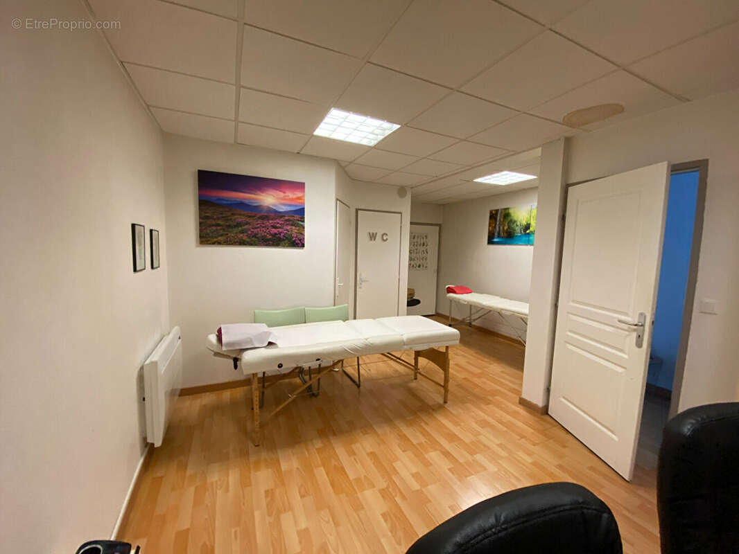 Appartement 380 m² à Pau  - photo 2