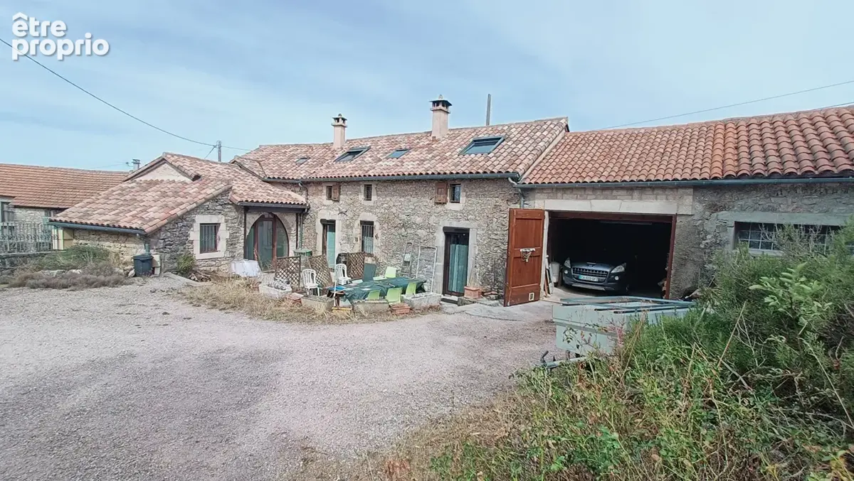 Maison d'habitation sur 2 niveaux comprenant 2 logements mitoyens avec garage et terrain La Cavalerie 7 pièce(s) 150.5 m2 - photo 11