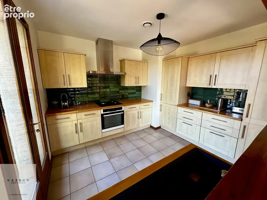 Maison de plain-pied sur 5000 m2 de terrain - photo 2
