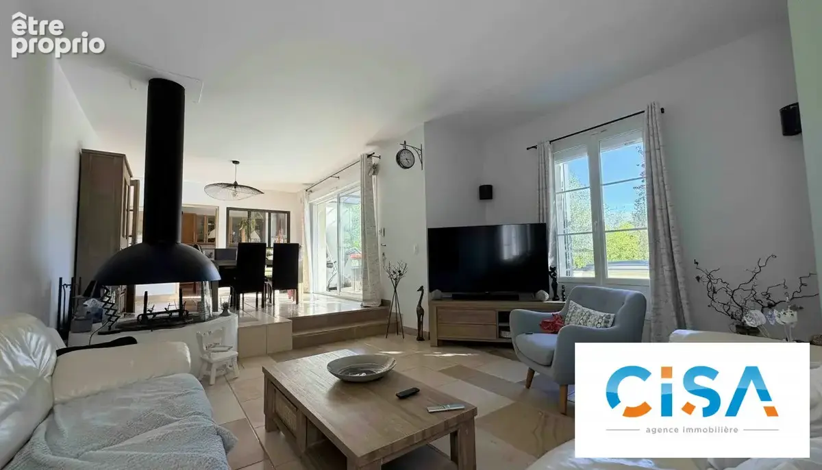 Maison 6 pièces 184 m² à vendre à Aumont-En-Halatte (60300) - photo 3