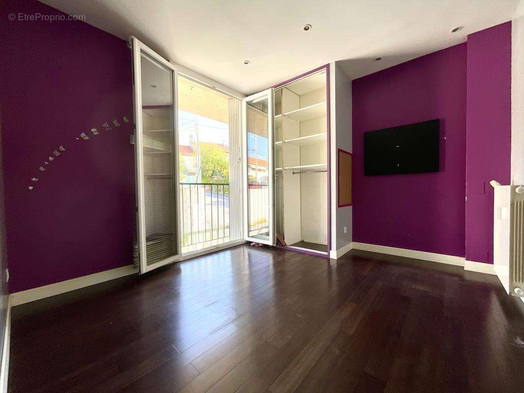 Appartement à MARSEILLE-14E