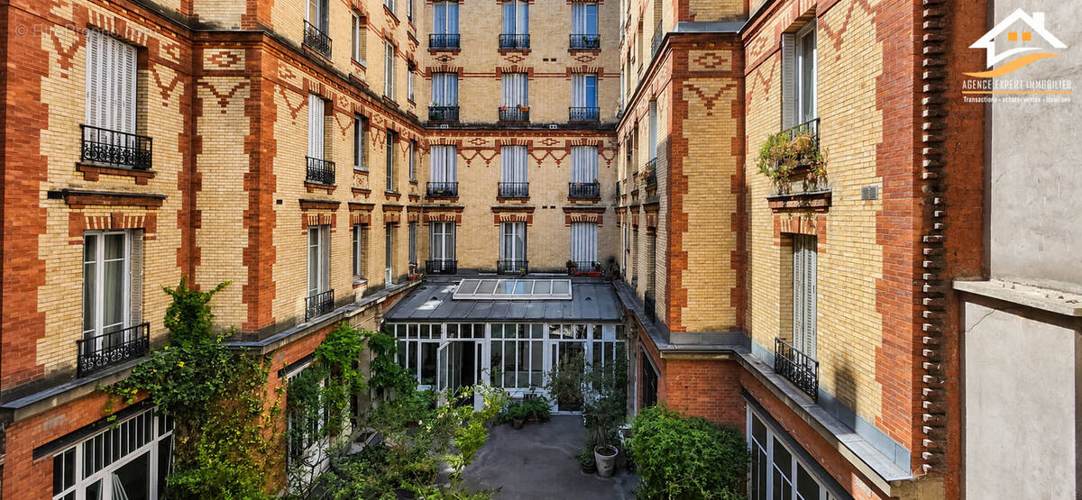 Appartement à PARIS-10E