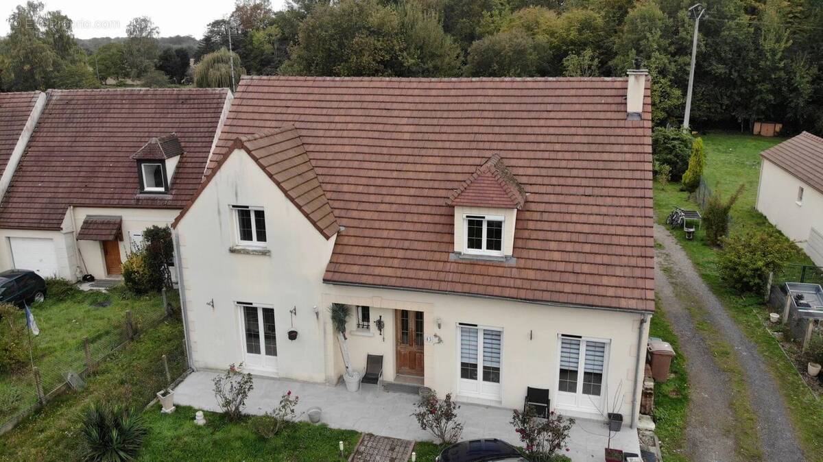 Maison à SAINT-LEGER-AUX-BOIS