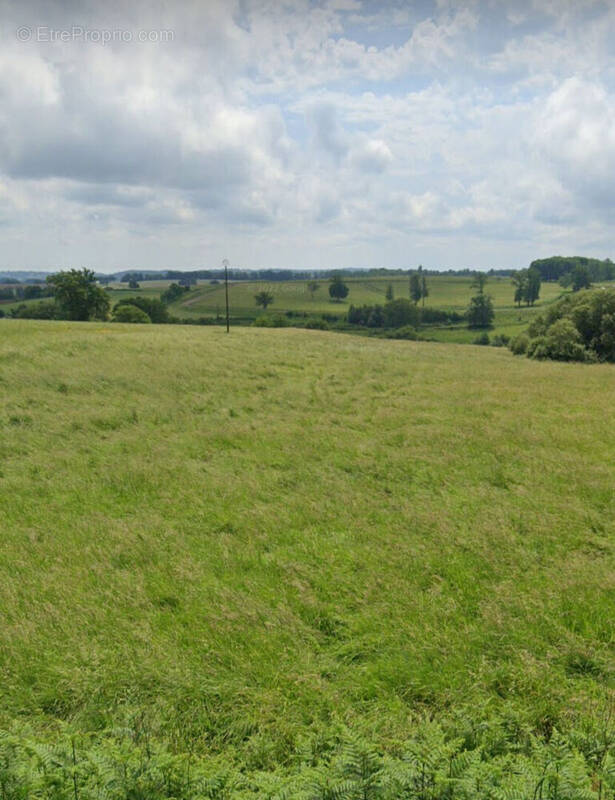 Terrain à FLAVIGNAC