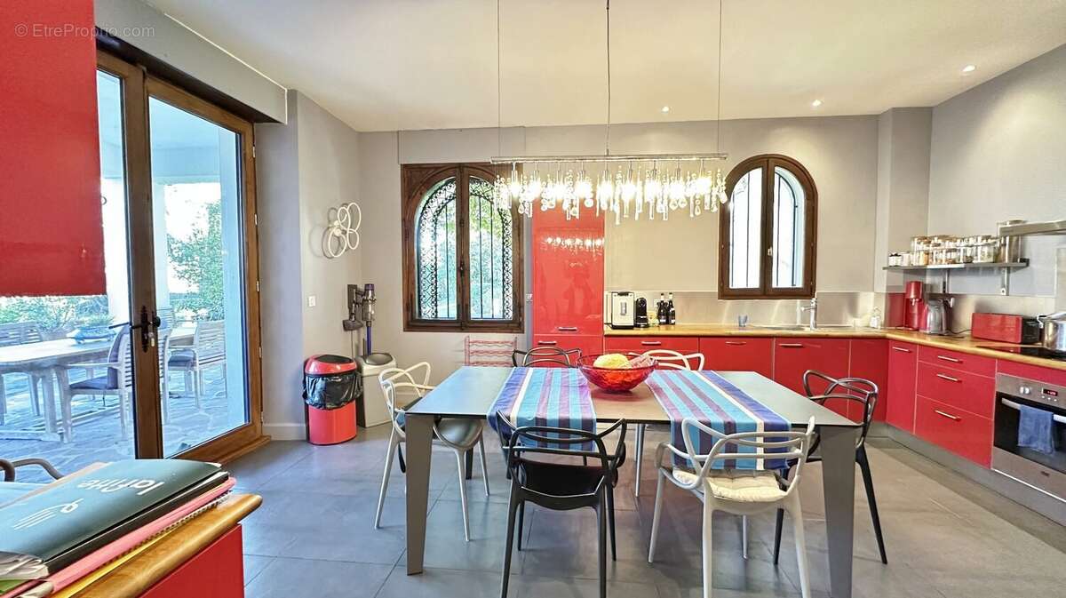 Appartement d'exception à Chiberta  Vue Golf & Lac  167 m² avec jardin privatif - photo 10