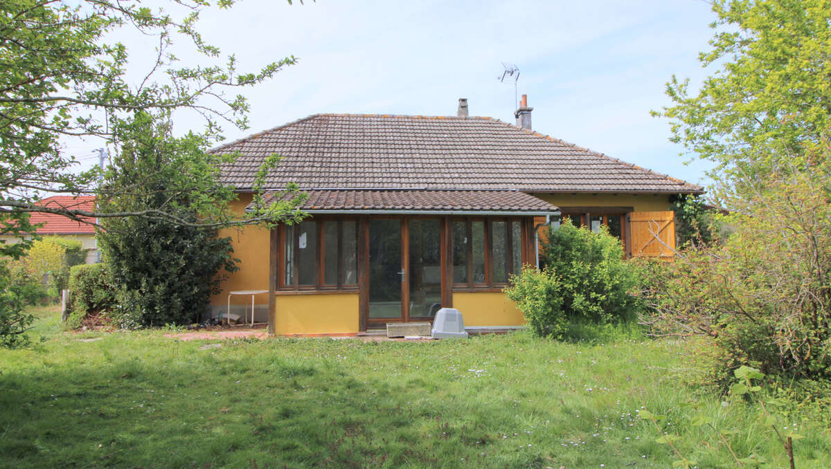 Maison à SAINT-REMY-SUR-AVRE