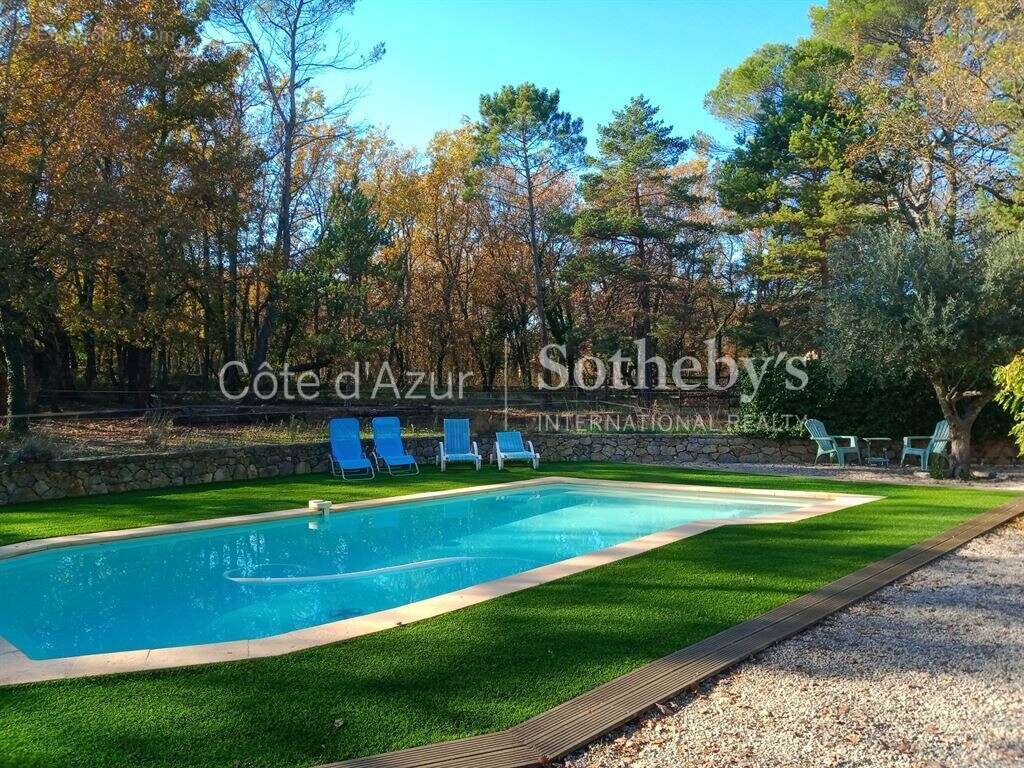 Maison à TOURRETTES