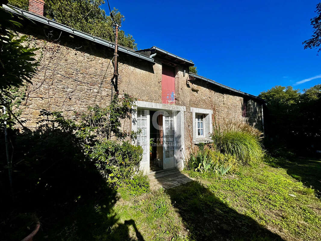 Maison à TREILLIERES