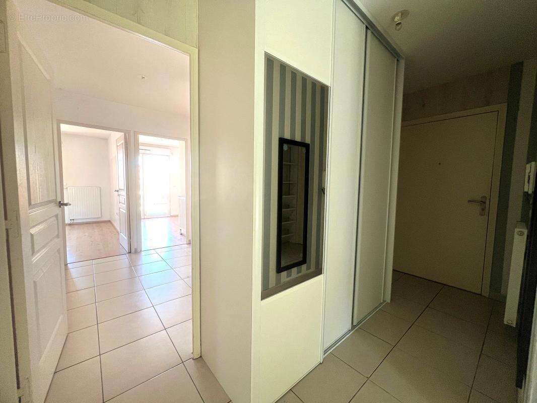 Appartement à LE CANNET