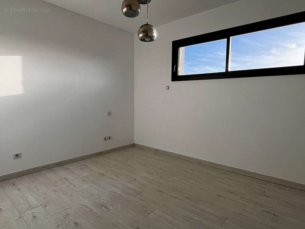 Maison à SAINTE-PAZANNE