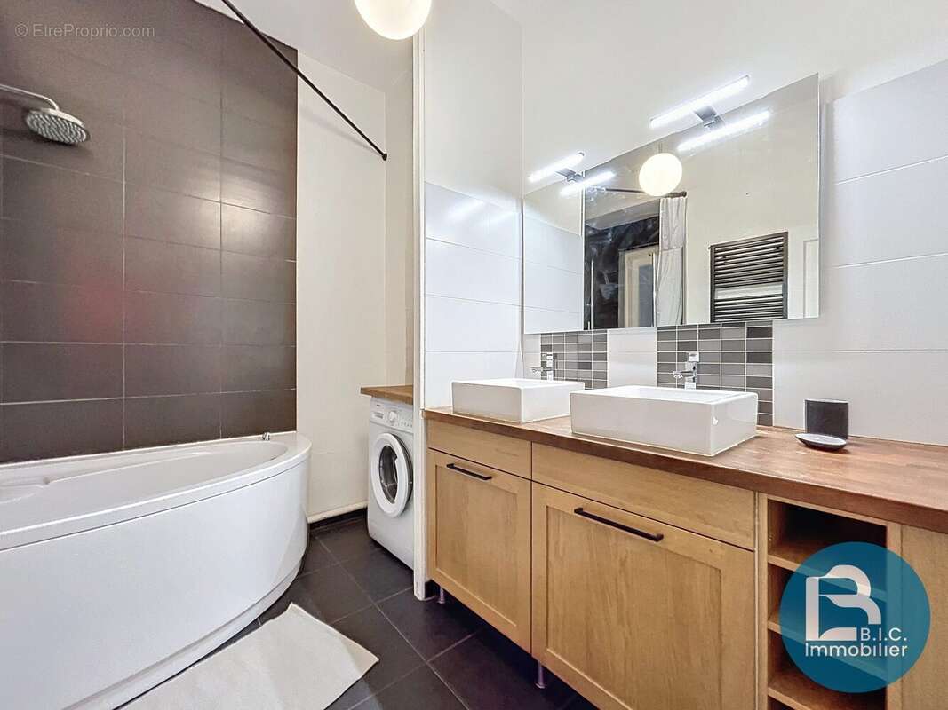 Appartement à LYON-7E