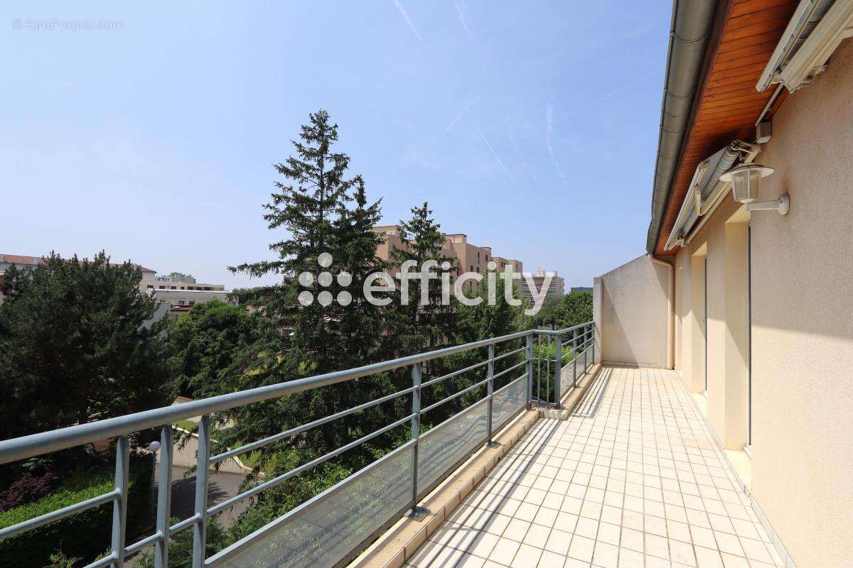 Appartement à LYON-3E