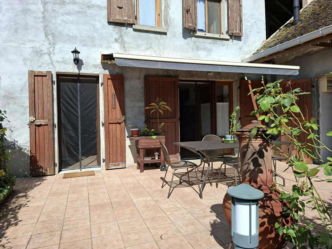 Maison à LES AVENIERES