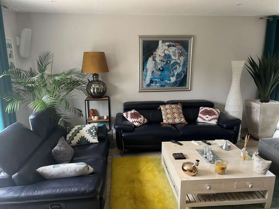 Maison 162 m² à Saint-Ouen-Du-Mesnil-Oger  - photo 2