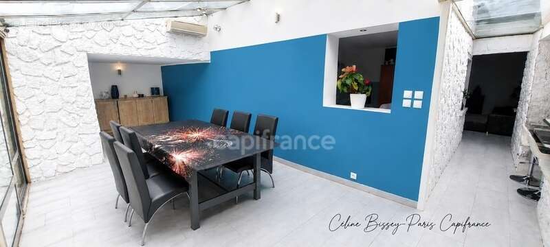 Maison de ville 228M2, 4 chambres, cour et terrasse - photo 5