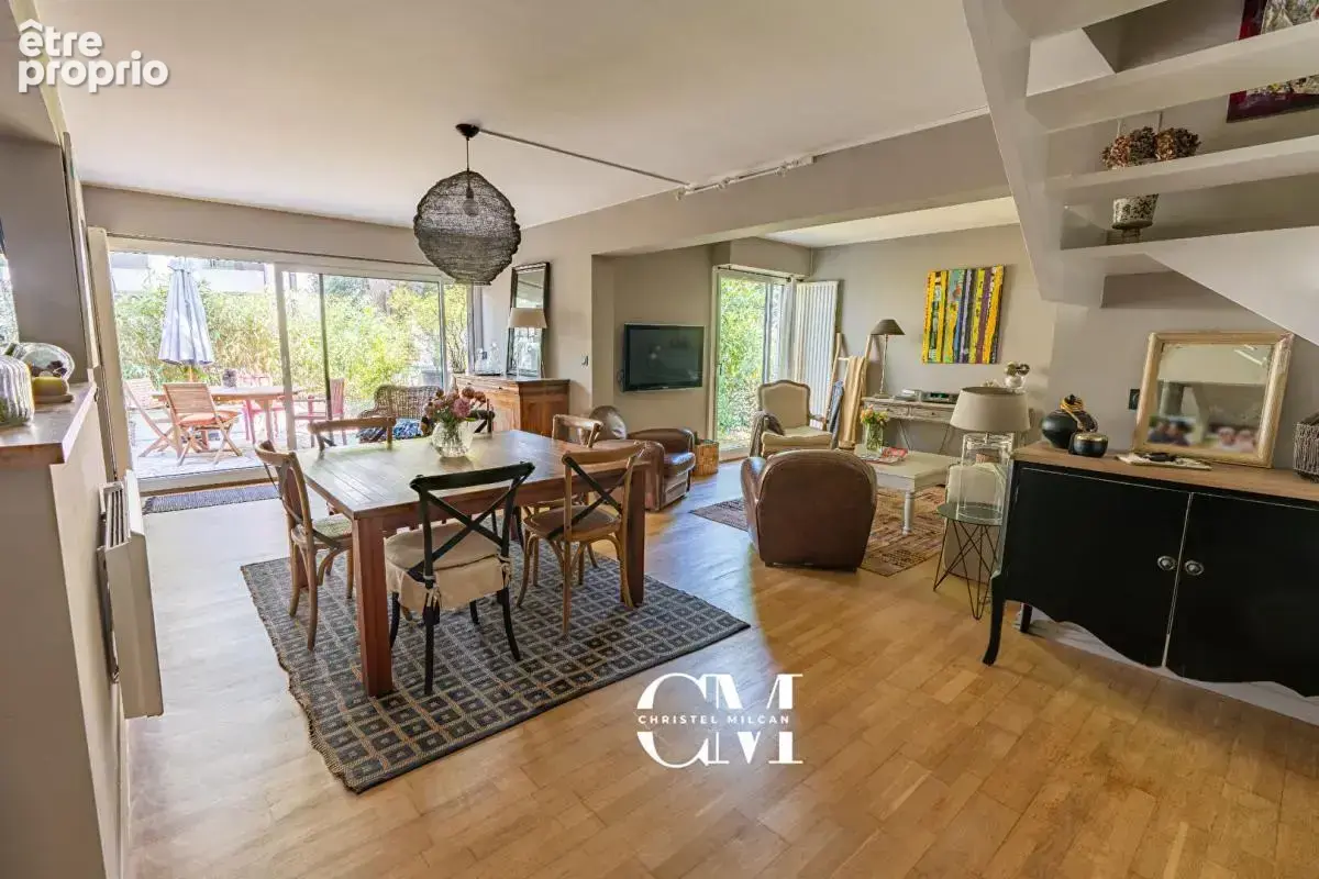 Bordeaux-Caudéran Duplex 98m² jardin, piscine, garage et parking - photo 3