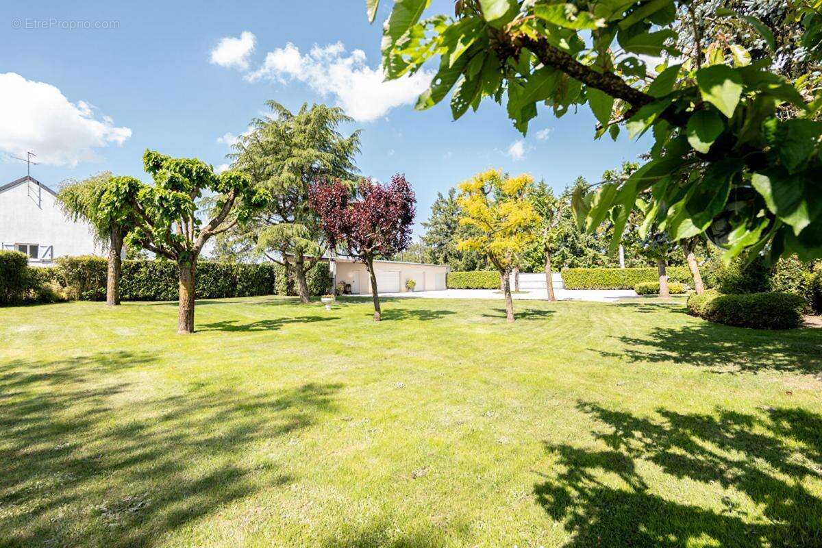 Lieux uniques ® - propriétés privées propose maison de 118 m² sur un terrain de 2661 m² proximité c0ntres - photo 11