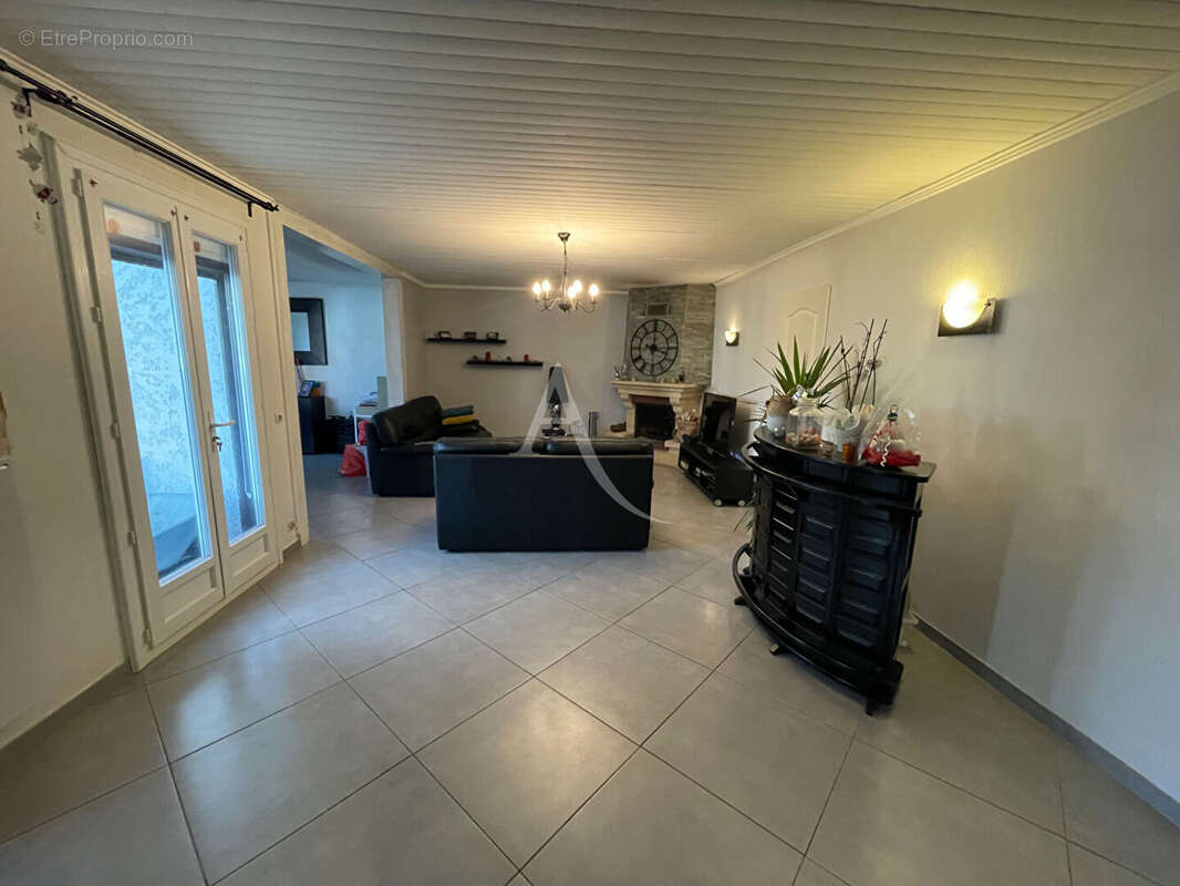 Maison à FONTENAY-LE-COMTE