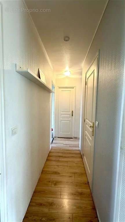 Appartement à SAINTE-GENEVIEVE-DES-BOIS