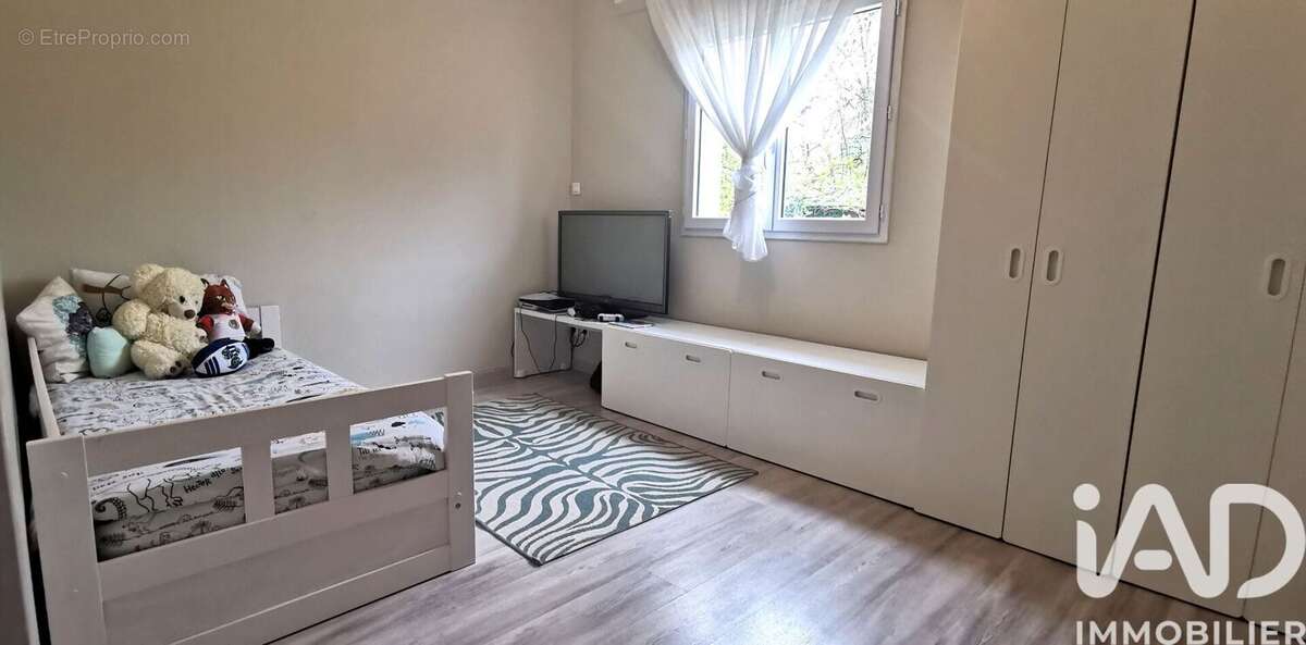 Photo 9 - Maison à TERRASSON-LAVILLEDIEU