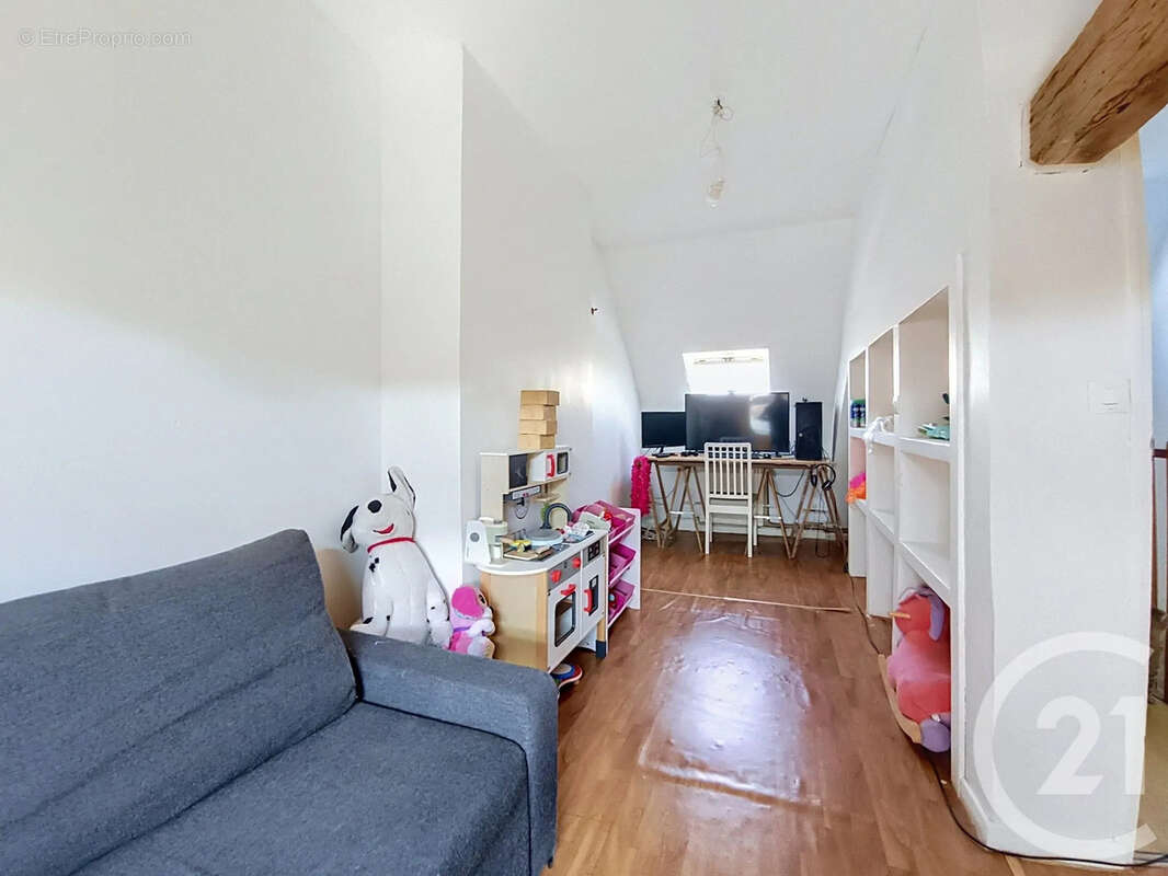 Maison 132 m² à La Croix-En-Brie  - photo 12