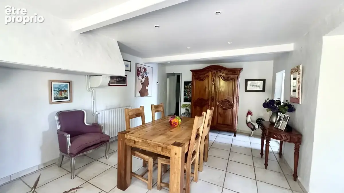 Propriété avec 3 logements, 7 hectares agricoles, piscine et dépendances à Saint-Martin-de-Seignanx  223 m²  À 15 min de Bayon - photo 5