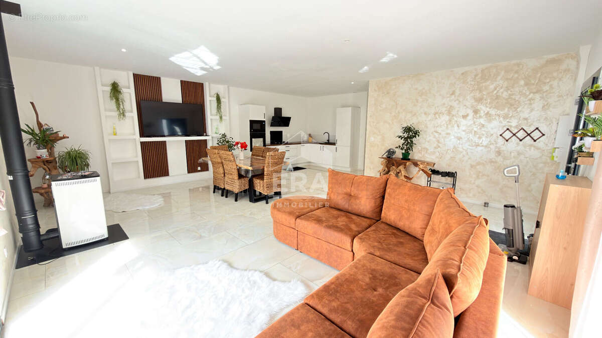 Maison à BONCHAMP-LES-LAVAL