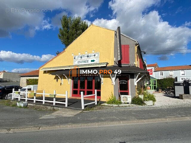 Autre à SAINT-LAURENT-SUR-SEVRE
