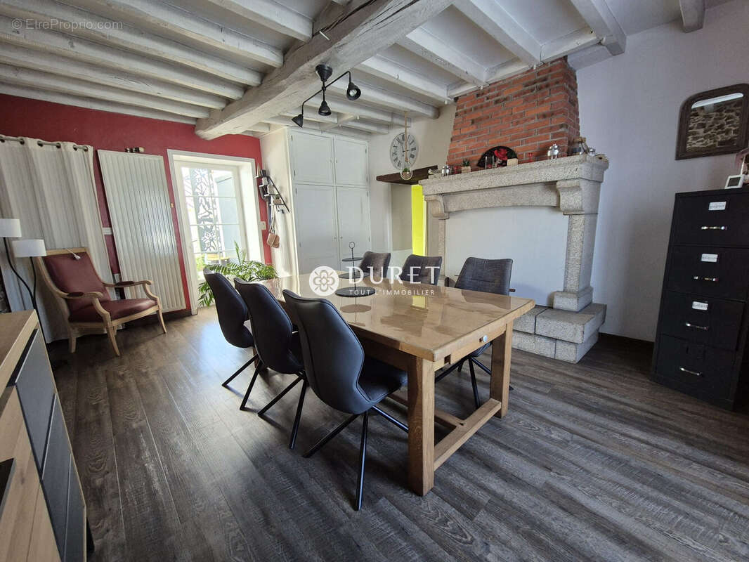 Maison à SAINTE-FLAIVE-DES-LOUPS
