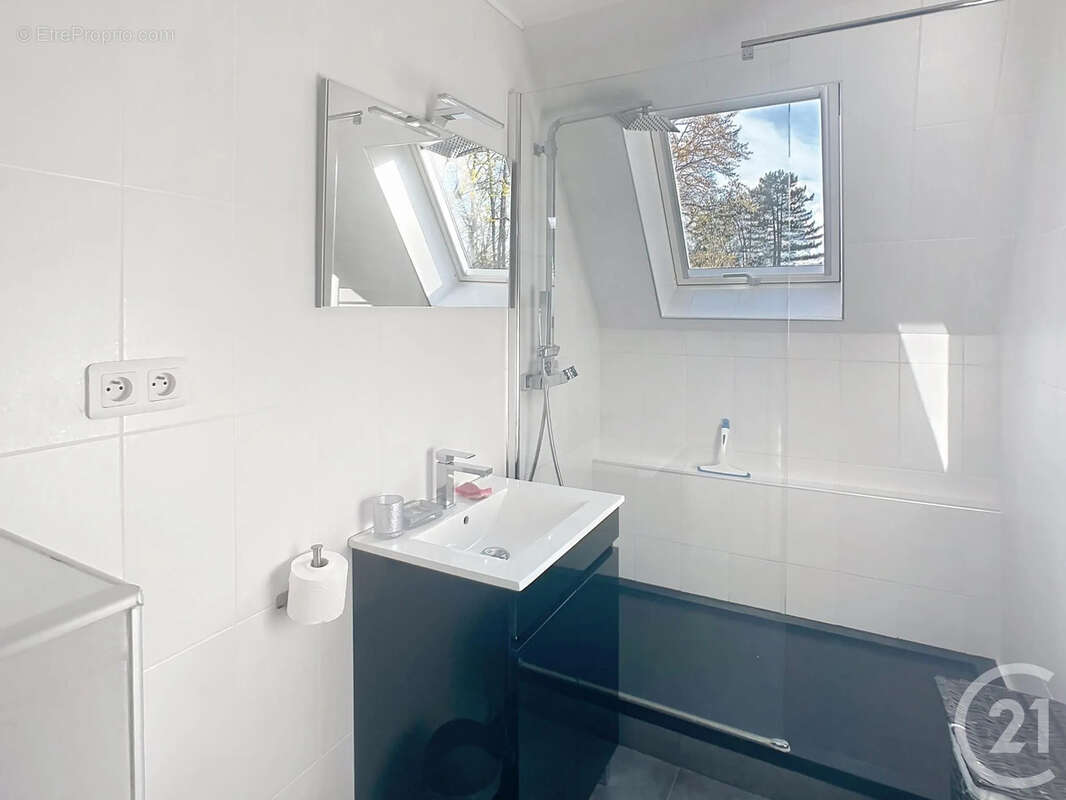 Maison à MONTAGNY-EN-VEXIN