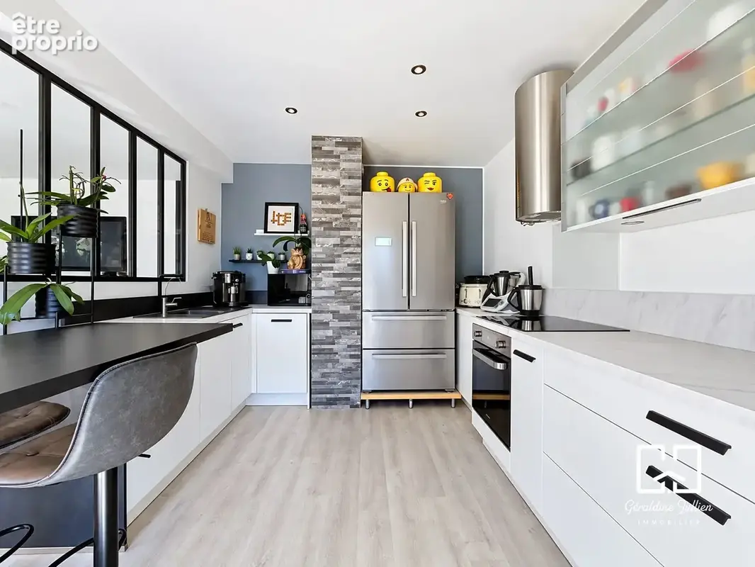 Briançon, appartement T3/4 avec terrasse panoramique de 100 m2 et annexe - photo 7