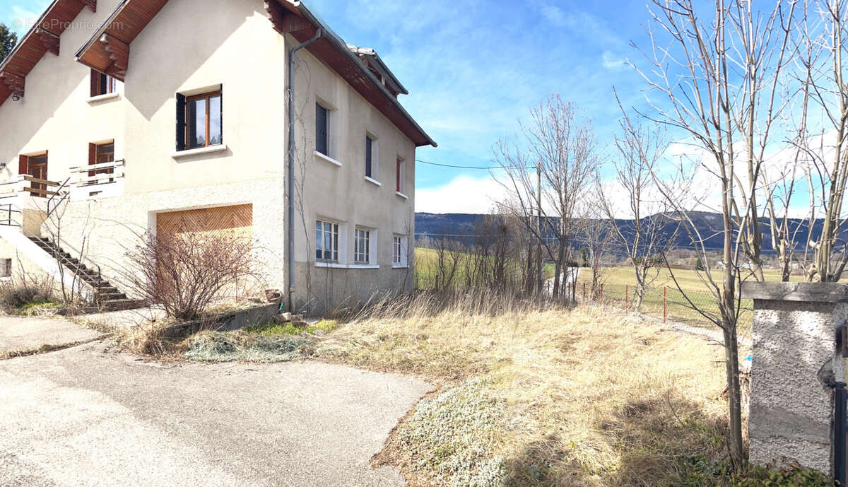 Appartement à SAINT-NIZIER-DU-MOUCHEROTTE