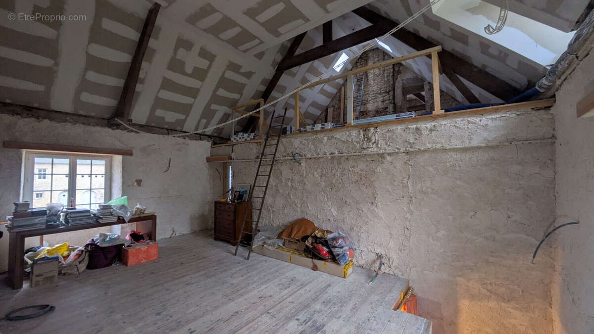 Maison à YVETOT-BOCAGE