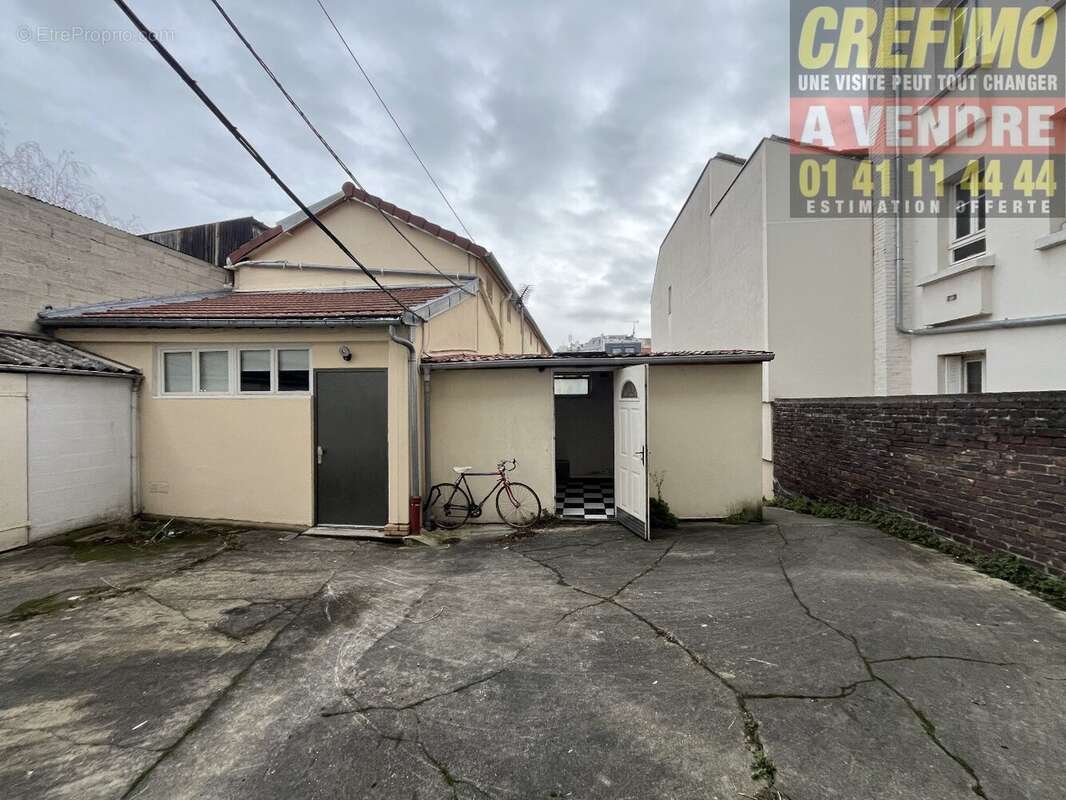 Appartement à COURBEVOIE