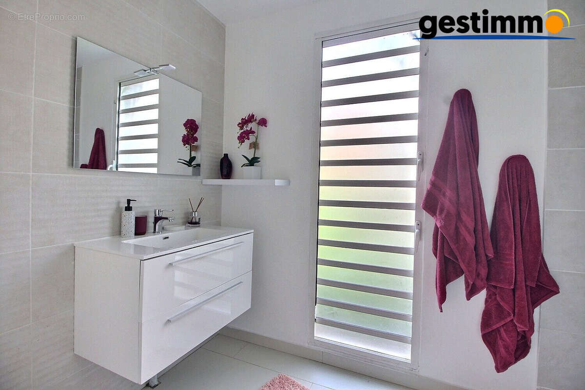 Appartement 50 m² à Cayenne  - photo 4