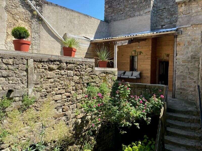 Maison à SAINT-PAUL-LE-JEUNE