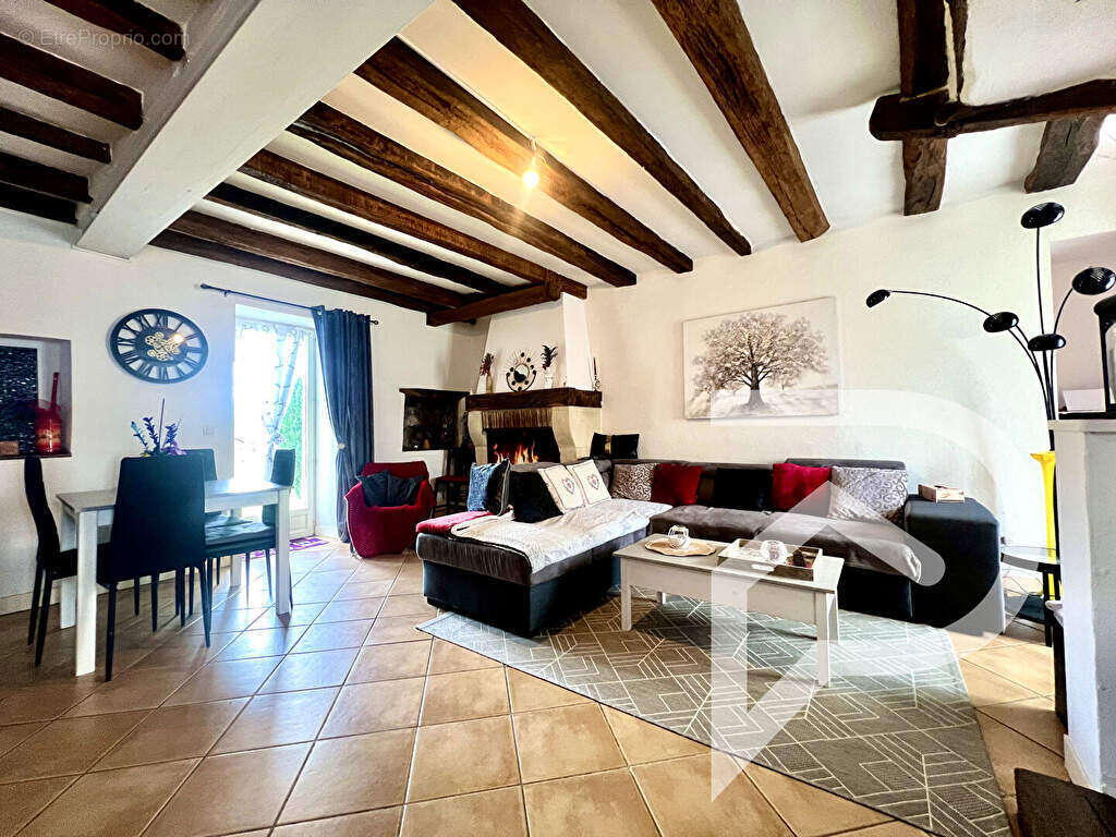 Maison à VILLERS-COTTERETS